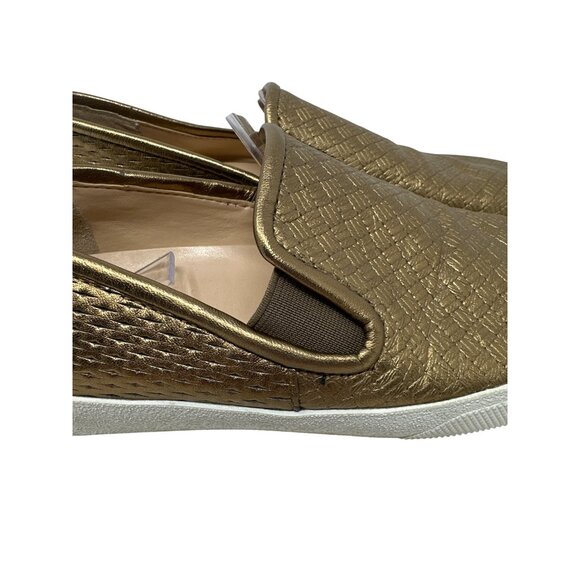 VINCE CAMUTO Cariana Sneaker Bronze Emboss Weave Leather Slip On Women's Size 9M - Picture 2 of 11